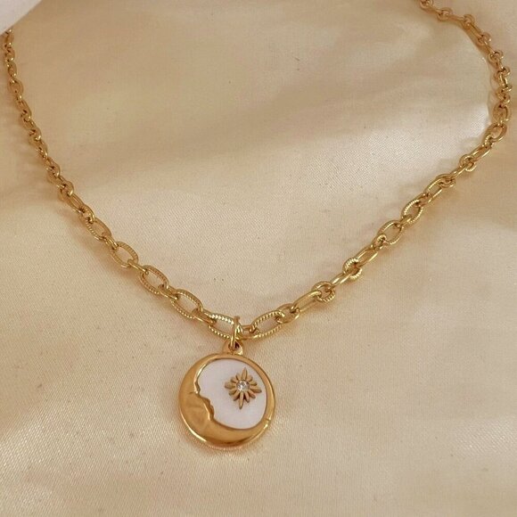 18K Gold Plated crescent Moon Mother Of Pearl Necklace Stainless Steel jewelry - Picture 5 of 12